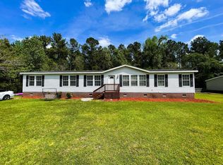 688 Crawford Rd, Bonneau, SC 29431