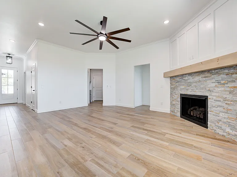 2712 Dunham Dr — Photo 8