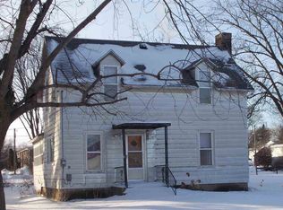 105 15th Ave NW, Independence, IA 50644