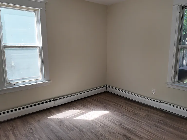 673 Elm St #1 — Photo 3