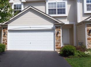 1842 Misty Ridge Ln, Aurora, IL 60503