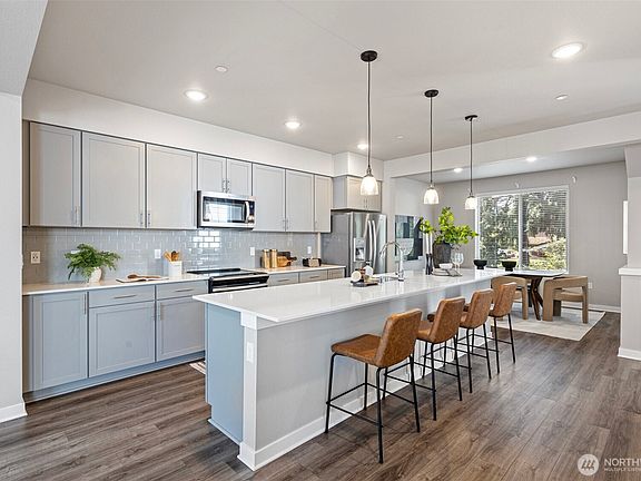 4th image of 2002 101st Avenue SE #7