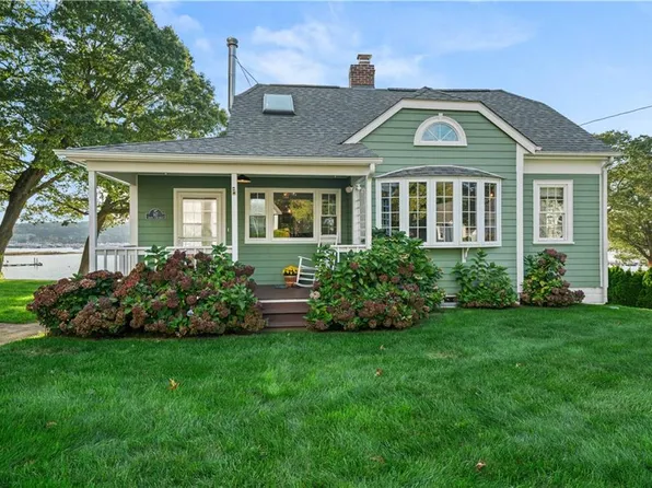 147 Grand View Dr, Warwick, RI 02886