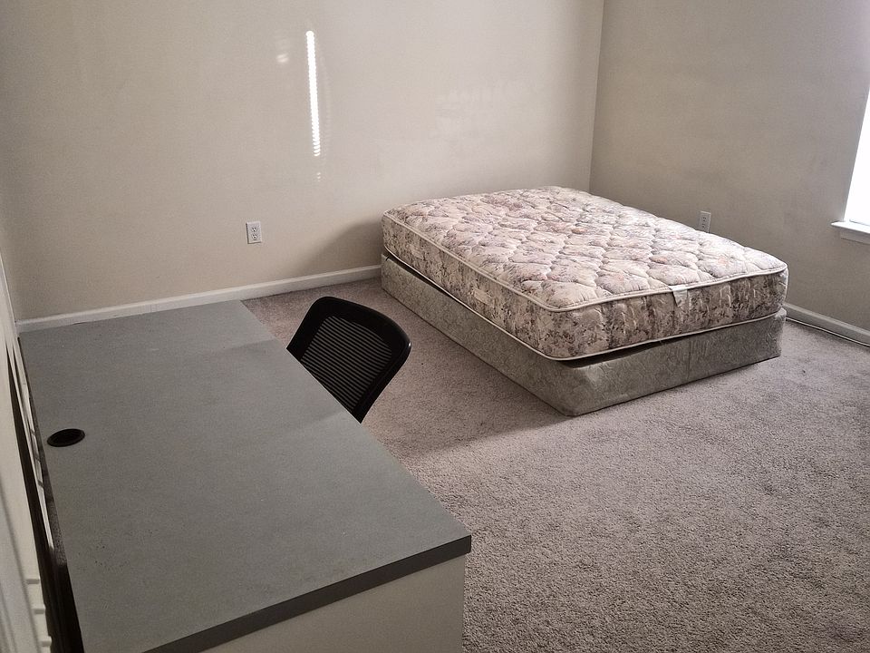 1st image of 1264 Old Richmond Cir