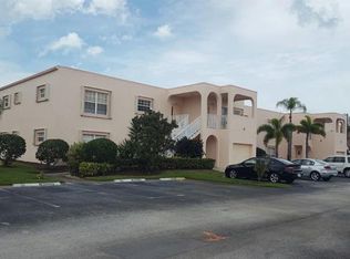 2082 SE Wild Meadow Cir, Port Saint Lucie, FL 34952