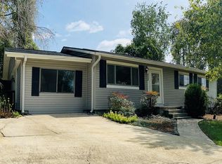 602 Crystal Dr, Hendersonville, NC 28791