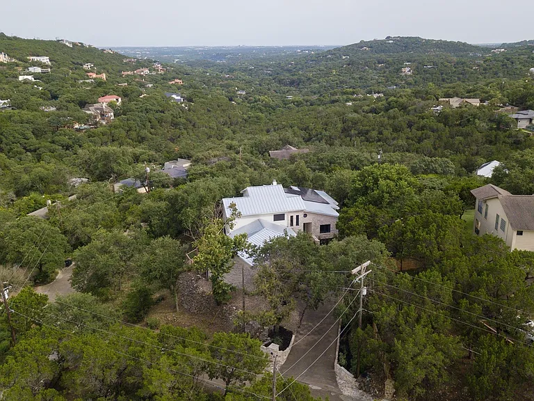 2102 Paisano Rd — Photo 4