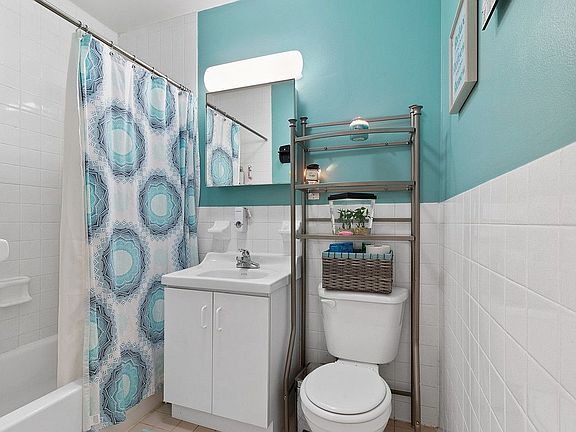 2nd image of 2053-C Adam C Powell Blvd Unit 5C