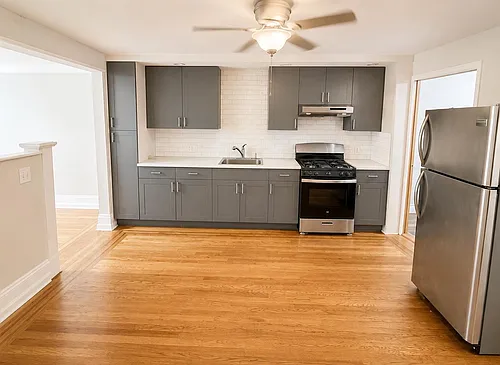 240 Suydam St #1 Photo 1