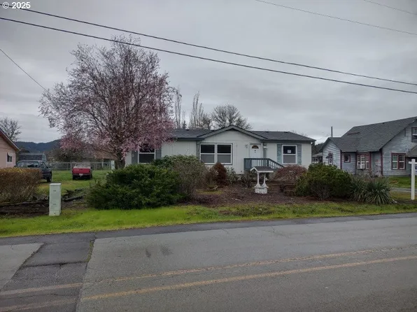 315 Waite St, Sutherlin, OR 97479