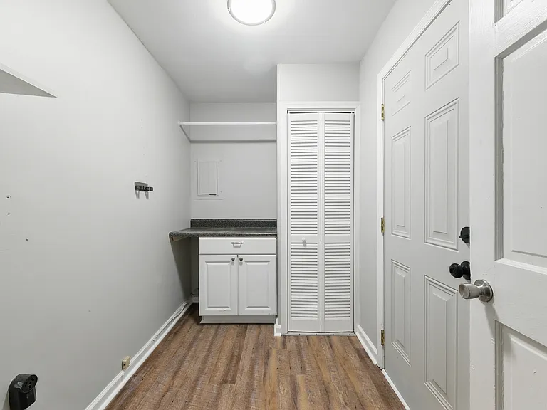 14547 Old Courthouse Way #E — Photo 10