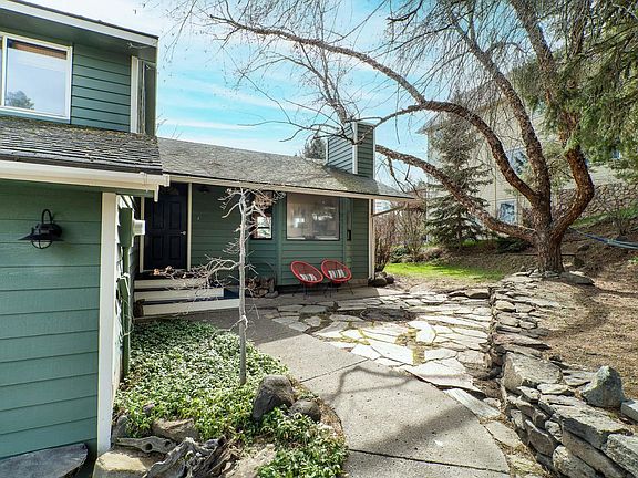 3rd image of 645 SW Staley Dr