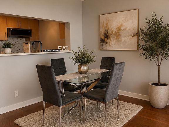 3rd image of 3660 Vanness Ave #1401