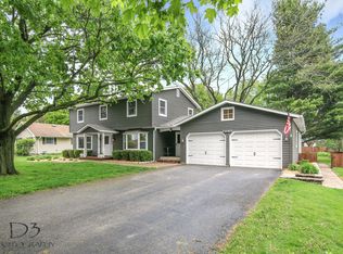 7S673 Welton Dr, Big Rock, IL 60511