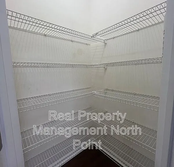 2031 Lakeshore Overlook Dr NW — Photo 9