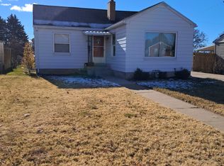 186 S Lakeview Dr, Clearfield, UT 84015