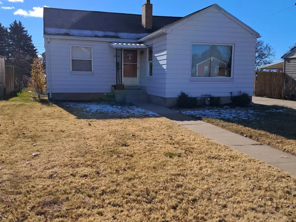186 S Lakeview Dr, Clearfield, UT 84015