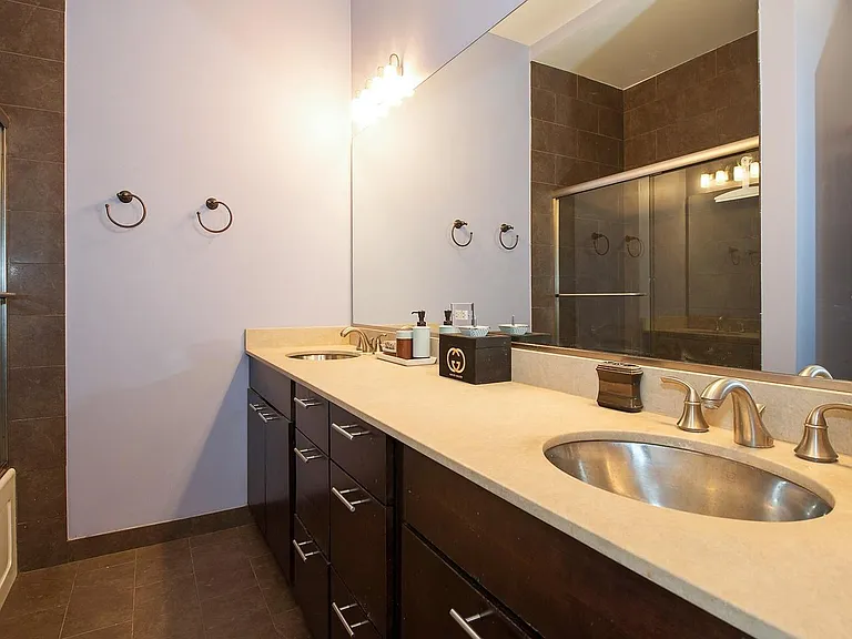 1252 W Diversey Pkwy #2 — Photo 10