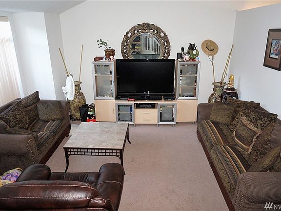 4th image of 11525 SE 228th Pl
