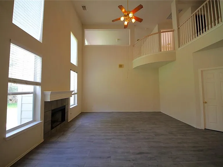 15843 Garrison Cir — Photo 7