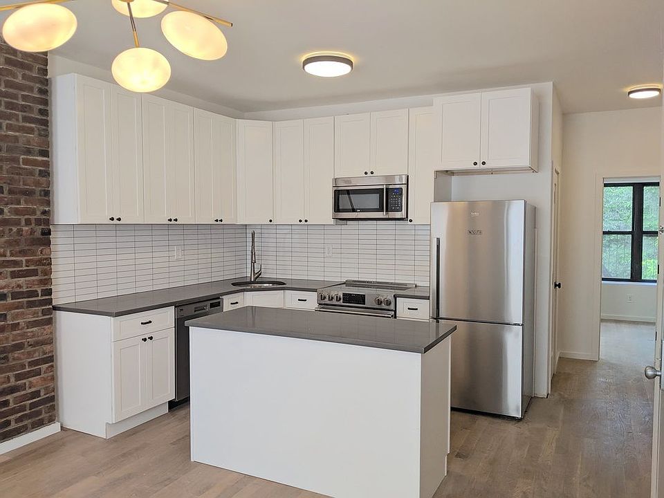 1st image of 609 Warren St #1