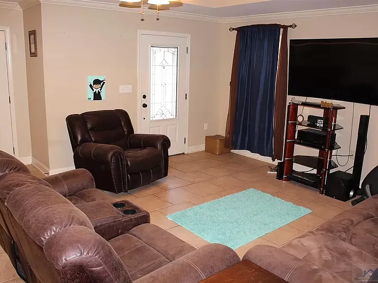 165 Jolie Oaks Blvd — Photo 3