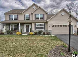 17 Hamlet Cir, Mechanicsburg, PA