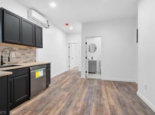 263 Bergen St #6, Newark, NJ 07103