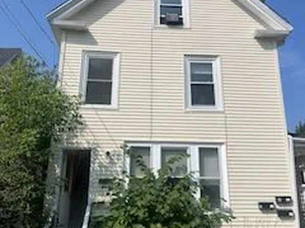 89 Holyoke St #1, Brewer, ME 04412