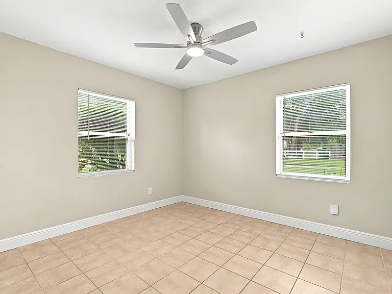 1704 Paine Ave — Photo 17