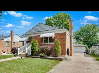9221 S Avers Ave, Evergreen Park, IL 60805