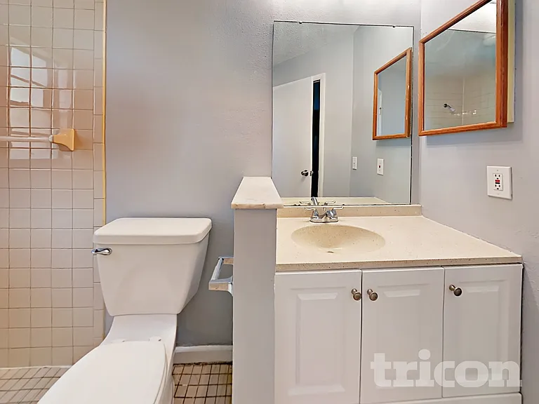 1947 Crown Park Dr — Photo 12