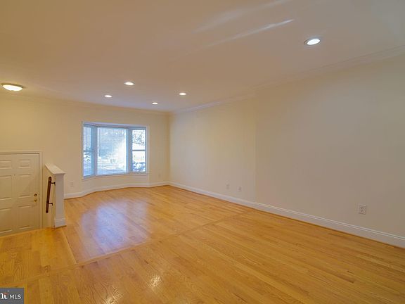 5th image of 13423 Elevation Ln