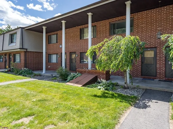 380 Farrwood Dr #380, Haverhill, MA 01835