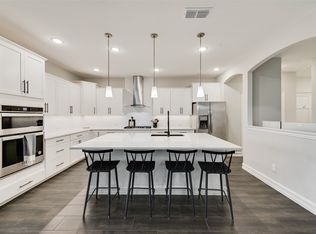 924 Crest Breeze Dr, Haslet, TX 76052