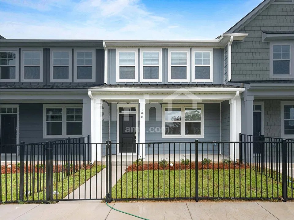 106 Niven Ct
