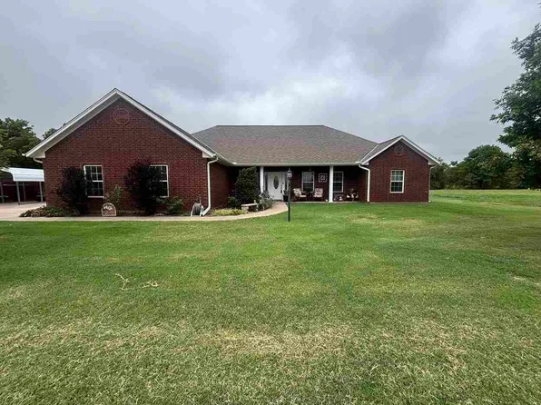 308 Willow Creek Dr, Walters, OK 73572
