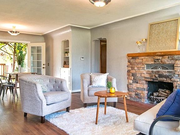 5th image of 2526 Circle Dr E
