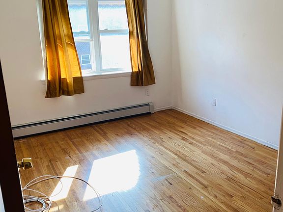 2nd image of 4008 147th St Floor 3