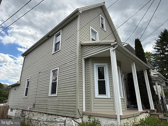 3rd image of 256 Lower Coleville Rd