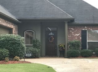 303 Pinecone Cv, Brandon, MS 39047