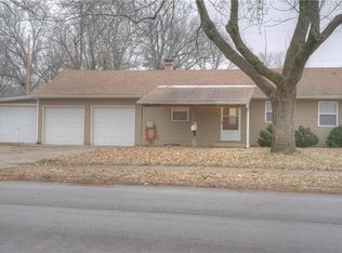 3701 S Pleasant St, Independence, MO 64055