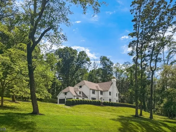 3 Saddle Hill Rd, Mendham Twp., NJ 07945