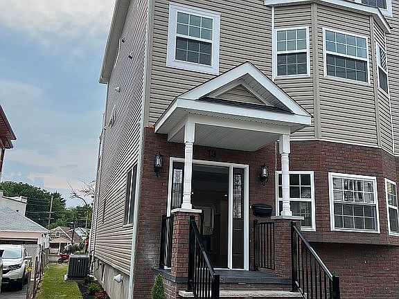 5th image of 13 Mount Pleasant Ave #1