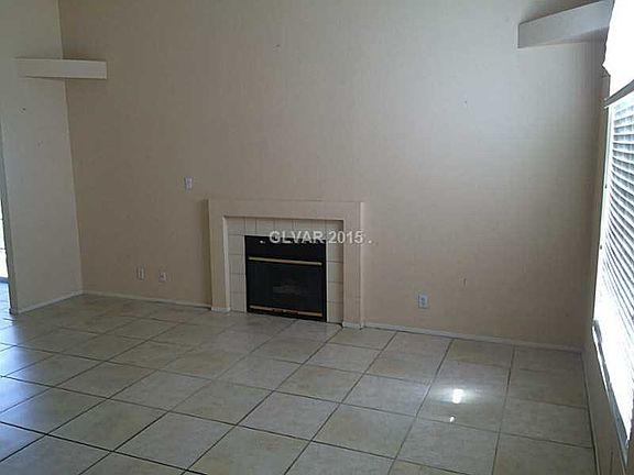 2nd image of 8066 Simone Ave