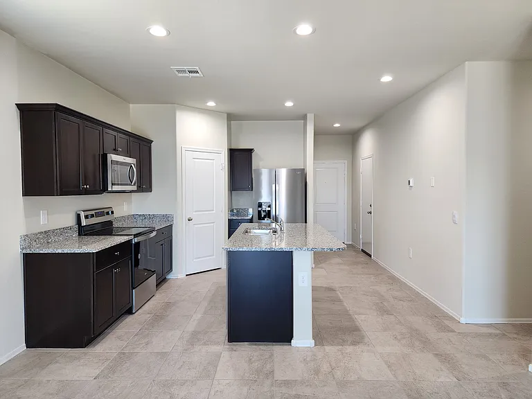 24597 W Illini St — Photo 9