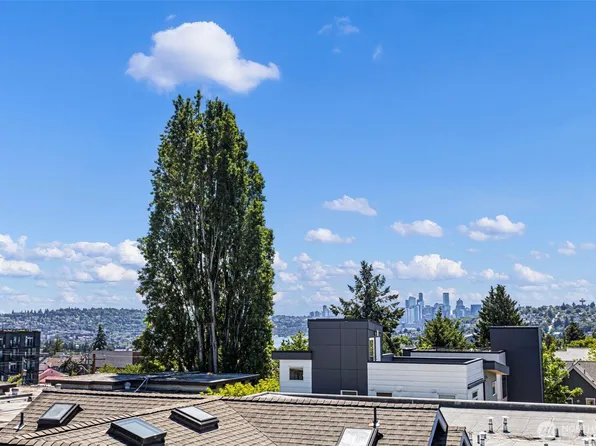 4432 Dayton Avenue N, Seattle, WA 98103