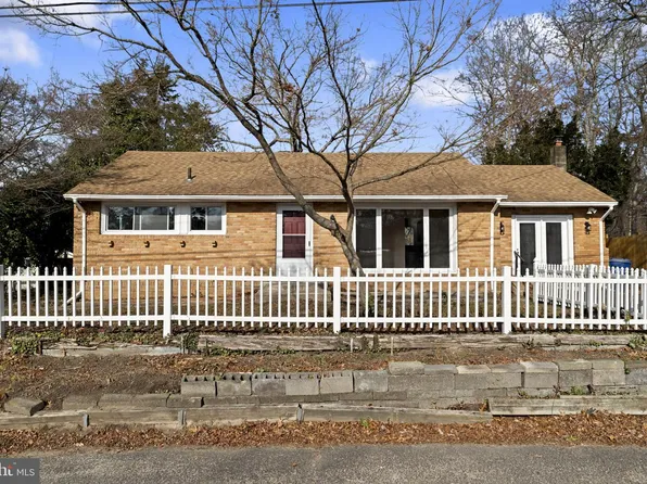 376 Wildrose St, Browns Mills, NJ 08015