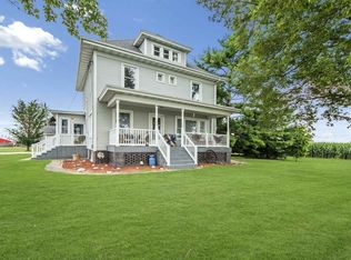 757 E 11th Rd, Wenona, IL 61377