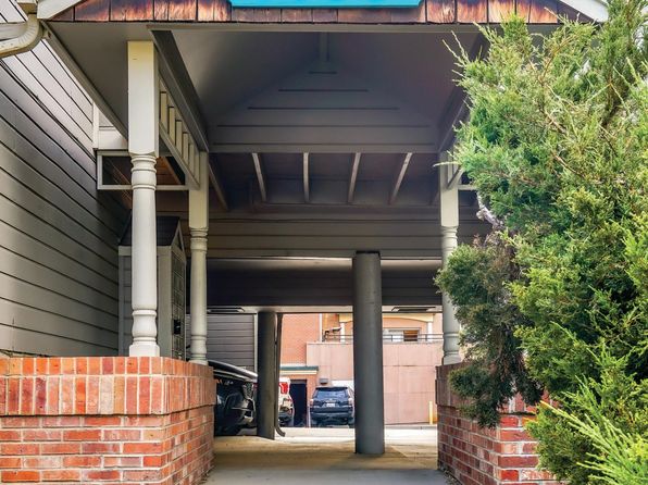 1405 Broadway